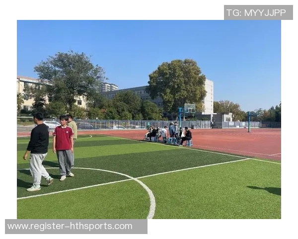 英超战术分析视角下南京篮球队独特进攻风格的深度剖析与解读 英超战术分析视角下南京篮球队独特进攻风格的深度剖析与解读